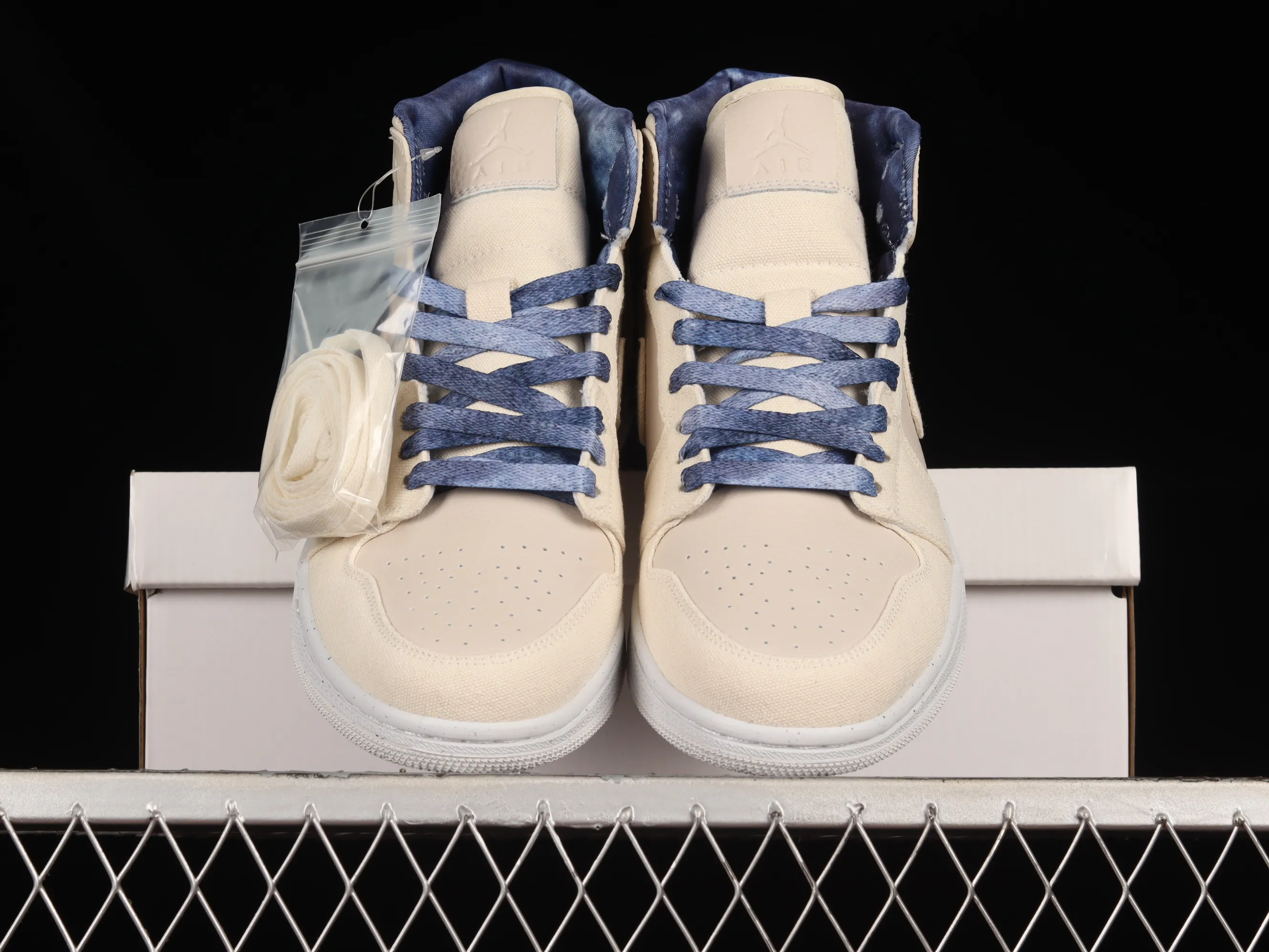 All categories Air Jordan Jordan series basketball shoes Air Jordan 1 Mid Air Jordan 1 Mid SE "Sanddrift" AJ1 Joe 1 rice white Chinese basketball shoes DM9126-104
